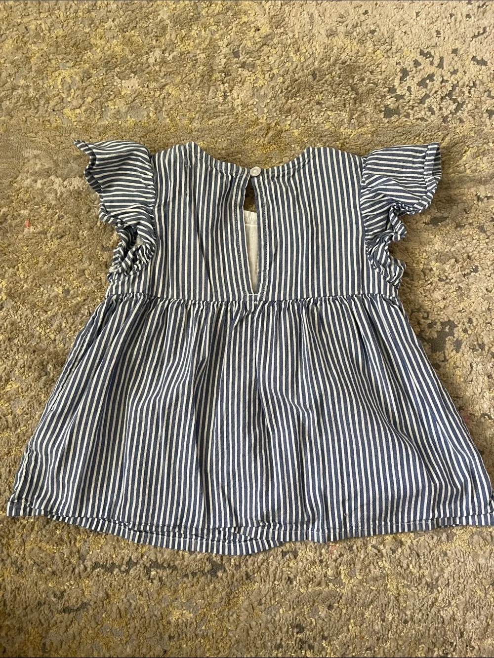 4T pinstripe top